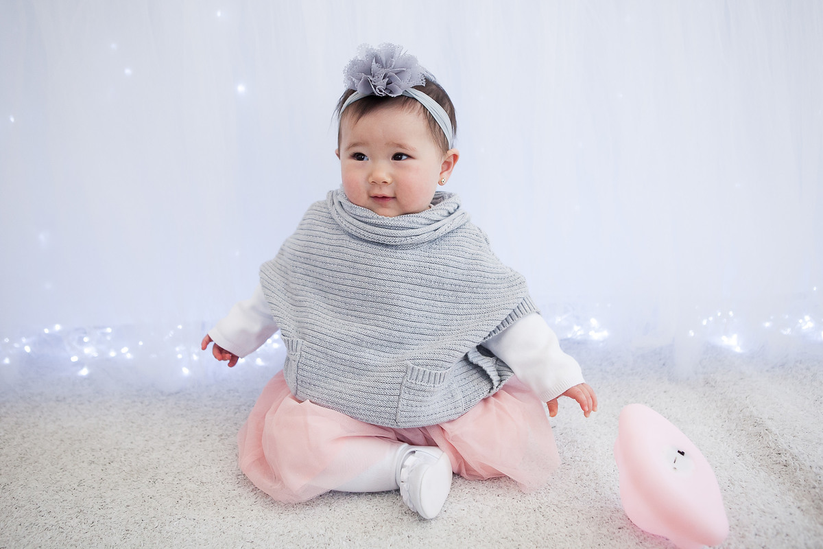 festa infantil, menina fazendo aniversário de 1 ano, festa em casa, colônia japonesa, tema jardim, familai comemorando 1 ano, barbara, filha, criança feliz