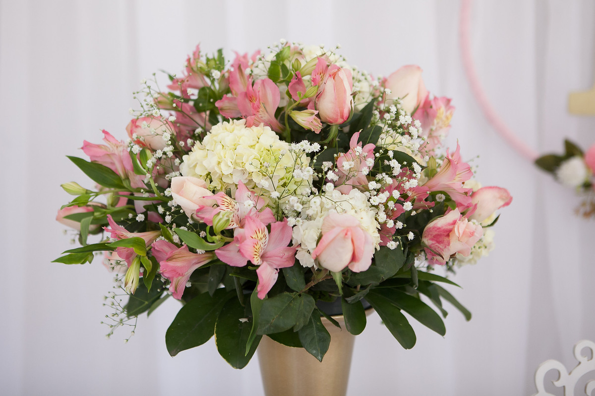 decoração de festa infantil, festa de menina, 1 ano, jardim, rosa, pink, doces