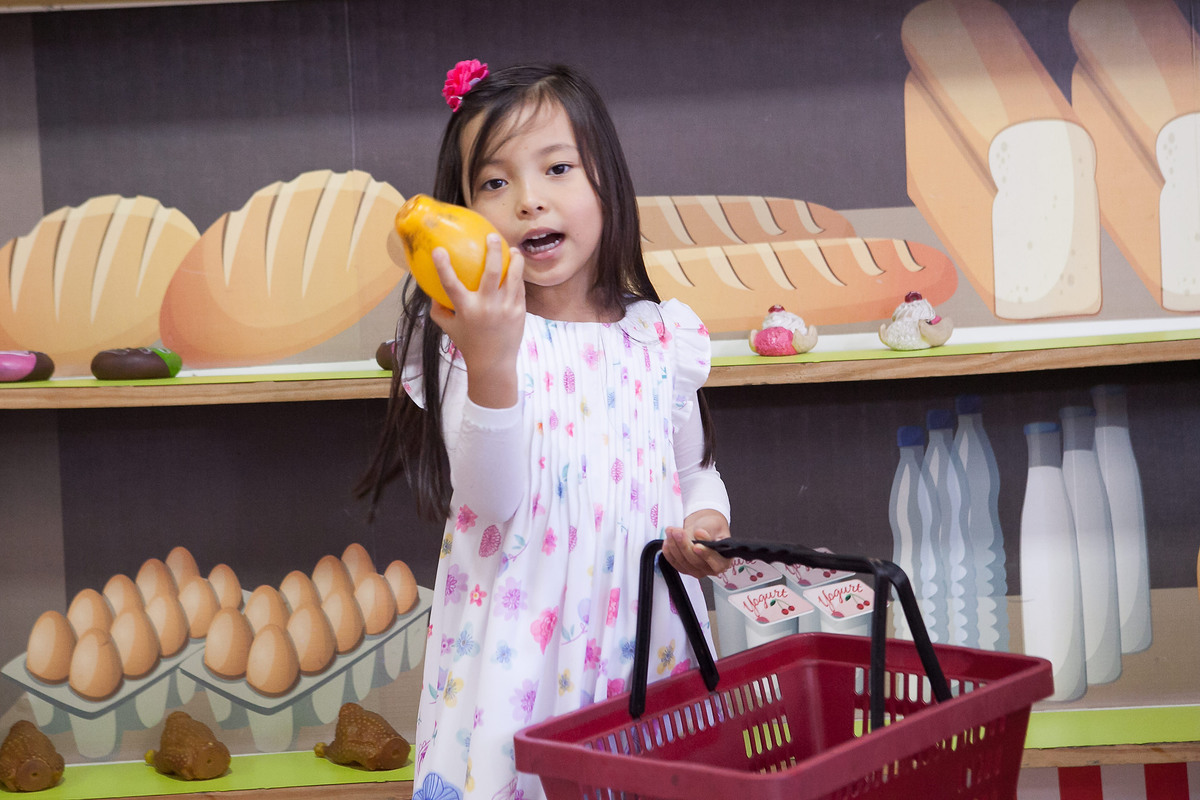 festa infantil, aniversário de menina, 5 anos, buffet kidbeeruta , santo andré, fotografo de festa infantil, fotografia de criança, leão studio, flávio leão, buffet infantil , tema de festa enrolados , disney party , brinquedos educativos