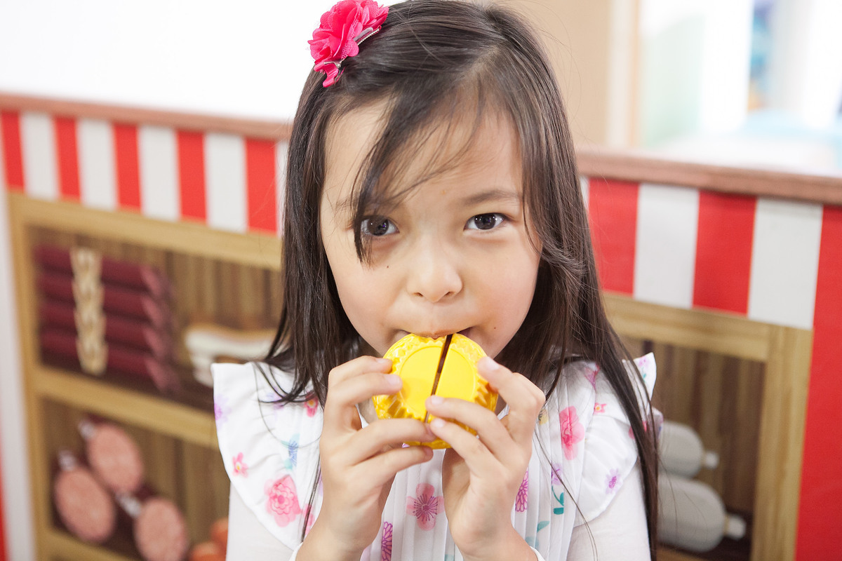 festa infantil, aniversário de menina, 5 anos, buffet kidbeeruta , santo andré, fotografo de festa infantil, fotografia de criança, leão studio, flávio leão, buffet infantil , tema de festa enrolados , disney party , brinquedos educativos