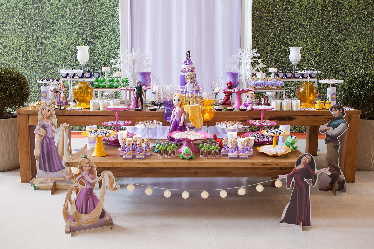 festa infantil, aniversário de menina, 5 anos, buffet kidbeeruta , santo andré, fotografo de festa infantil, fotografia de criança, leão studio, flávio leão, buffet infantil , tema de festa enrolados , disney party , cia de teatro arennoz