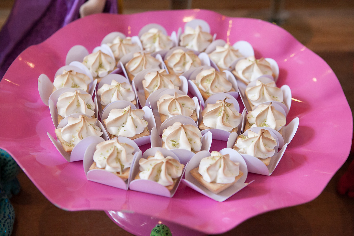 festa infantil, aniversário de menina, 5 anos, buffet kidbeeruta , santo andré, fotografo de festa infantil, fotografia de criança, leão studio, flávio leão, buffet infantil , tema de festa enrolados , disney party , cia de teatro arennoz