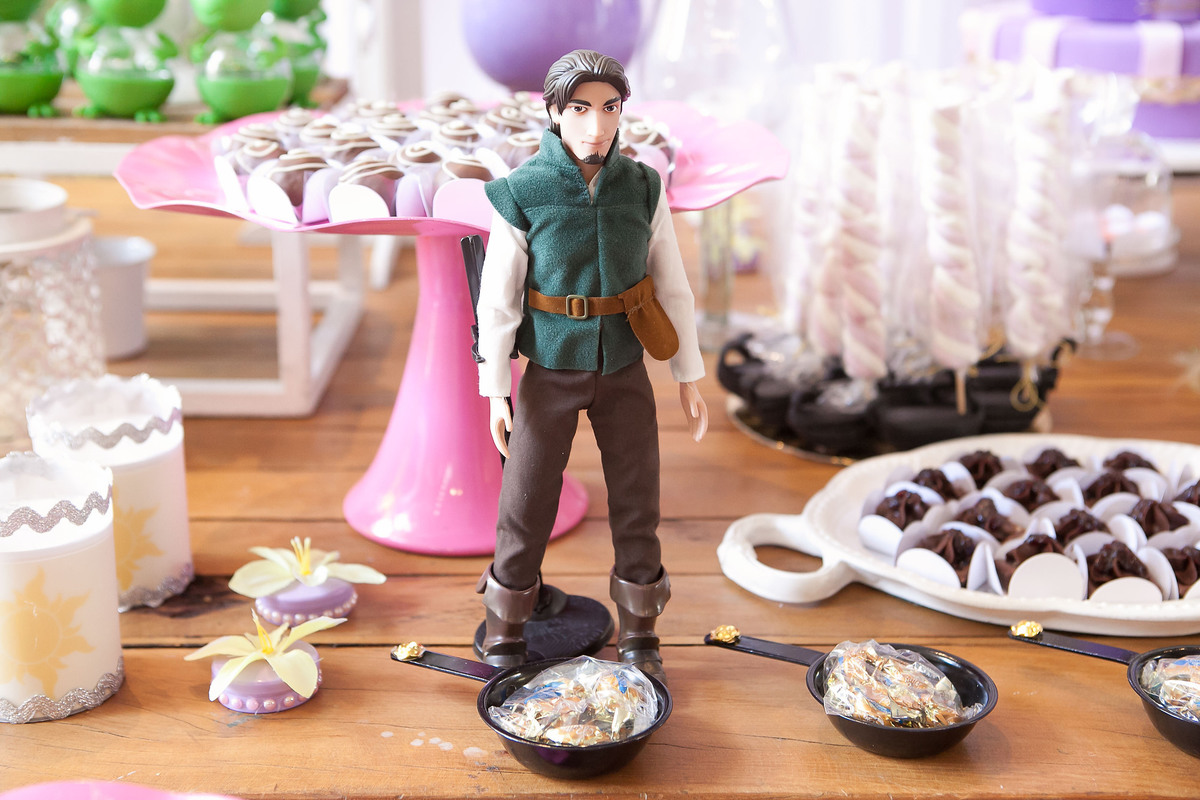 festa infantil, aniversário de menina, 5 anos, buffet kidbeeruta , santo andré, fotografo de festa infantil, fotografia de criança, leão studio, flávio leão, buffet infantil , tema de festa enrolados , disney party , cia de teatro arennoz