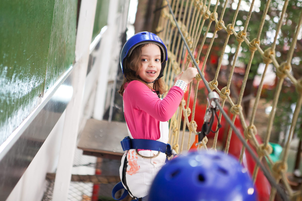festa de menina, aniversário de 7 anos, espaço buticabeira, comemorando aniversário, festa infantil, fotógrafo de festa infantil, fotografia de criança, leão studio, estúdio fotográfico na mooca, flávio leão, família comemorando aniversário, pula pula