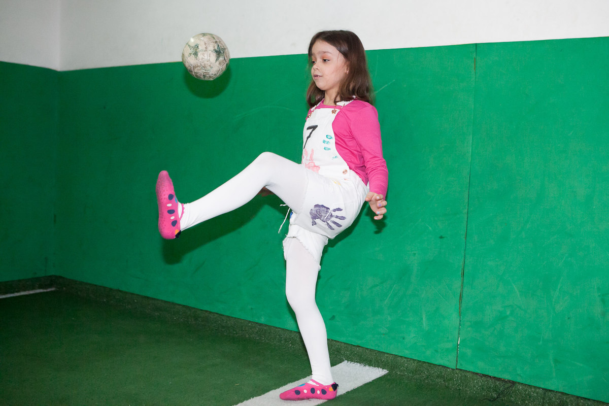 festa de menina, aniversário de 7 anos, espaço buticabeira, comemorando aniversário, festa infantil, fotógrafo de festa infantil, fotografia de criança, leão studio, estúdio fotográfico na mooca, flávio leão, família comemorando aniversário, 