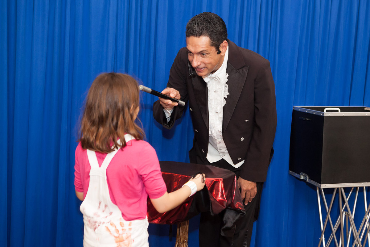 festa de menina, aniversário de 7 anos, espaço buticabeira, comemorando aniversário, festa infantil, fotógrafo de festa infantil, fotografia de criança, leão studio, estúdio fotográfico na mooca, flávio leão, família comemorando aniversário, mágica
