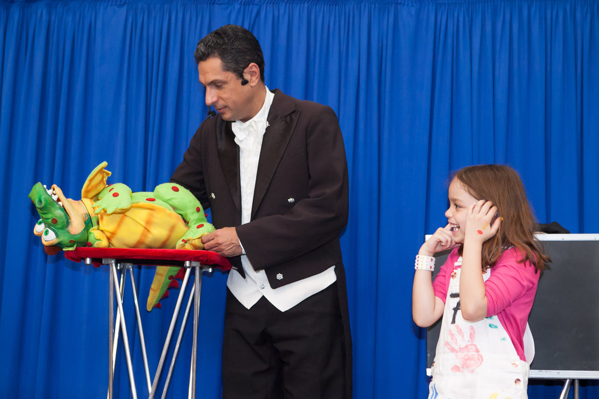 festa de menina, aniversário de 7 anos, espaço buticabeira, comemorando aniversário, festa infantil, fotógrafo de festa infantil, fotografia de criança, leão studio, estúdio fotográfico na mooca, flávio leão, família comemorando aniversário, mágica