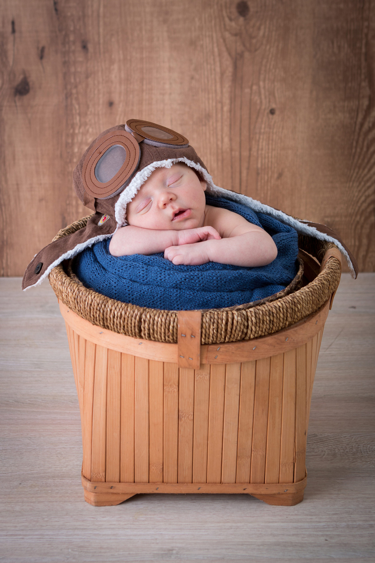 Ensaio newborn menino, recém-nascido, bebê, baby, fotografia de newborn, ensaio de bebê, book de bebê, fotografo de bebê, fotografia de recém-nascido , estúdio fotográfico para família, mooca, estúdio fotográfico na Mooca, leão studio, Flávio leão 