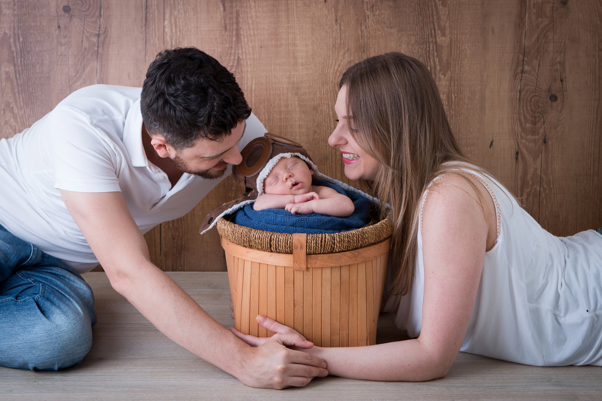 Ensaio newborn menino, recém-nascido, bebê, baby, fotografia de newborn, ensaio de bebê, book de bebê, fotografo de bebê, fotografia de recém-nascido , estúdio fotográfico para família, mooca, estúdio fotográfico na Mooca, leão studio, Flávio leão 