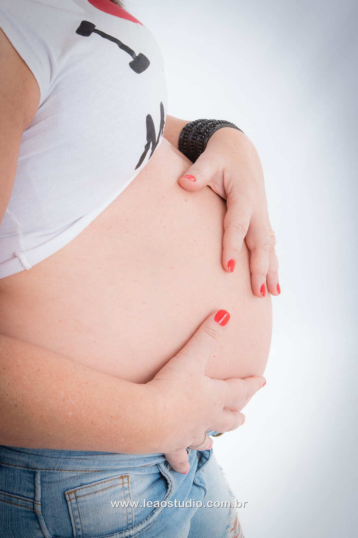 ensaio gestante moderno, ensaio gestante sp,  ensaio gestante com filho, ensaio gestante tatuapé. gestante, ensaio gestante mooca, ensaio gestante simples, foto gestante com terço, ensaio gestante estúdio