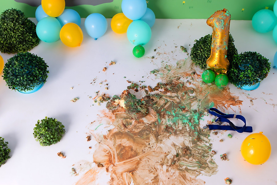 ensaio fotográfico de 1 ano, smash the cake, com tema peppa pig, festa diferente no estúdio, comemoração de 1 ano, cenário peppa pig, bolo de aniversário, cake, estúdio fotográfico na mooca, 