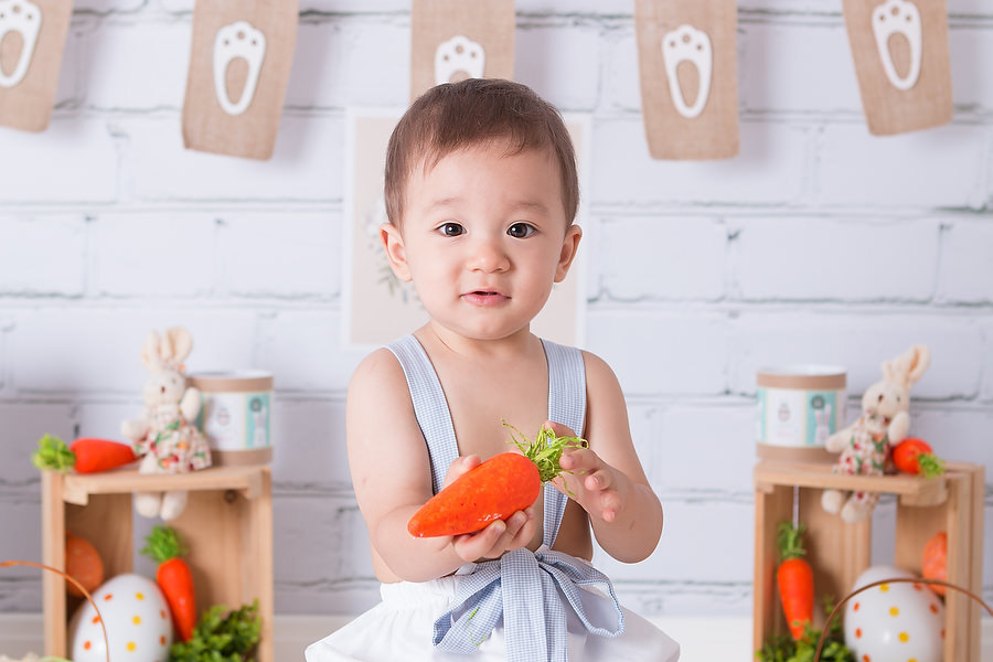 Ensaio de Criança temático de Páscoa , cenário de páscoa, ovo de chocolate, coelhinho da páscoa, quadros decorativos, clima de páscoa, ensaio de criança , fotografia de criança, fotografia de bebes, estudio fotografico na mooca, Leao studio, Flavio Leao