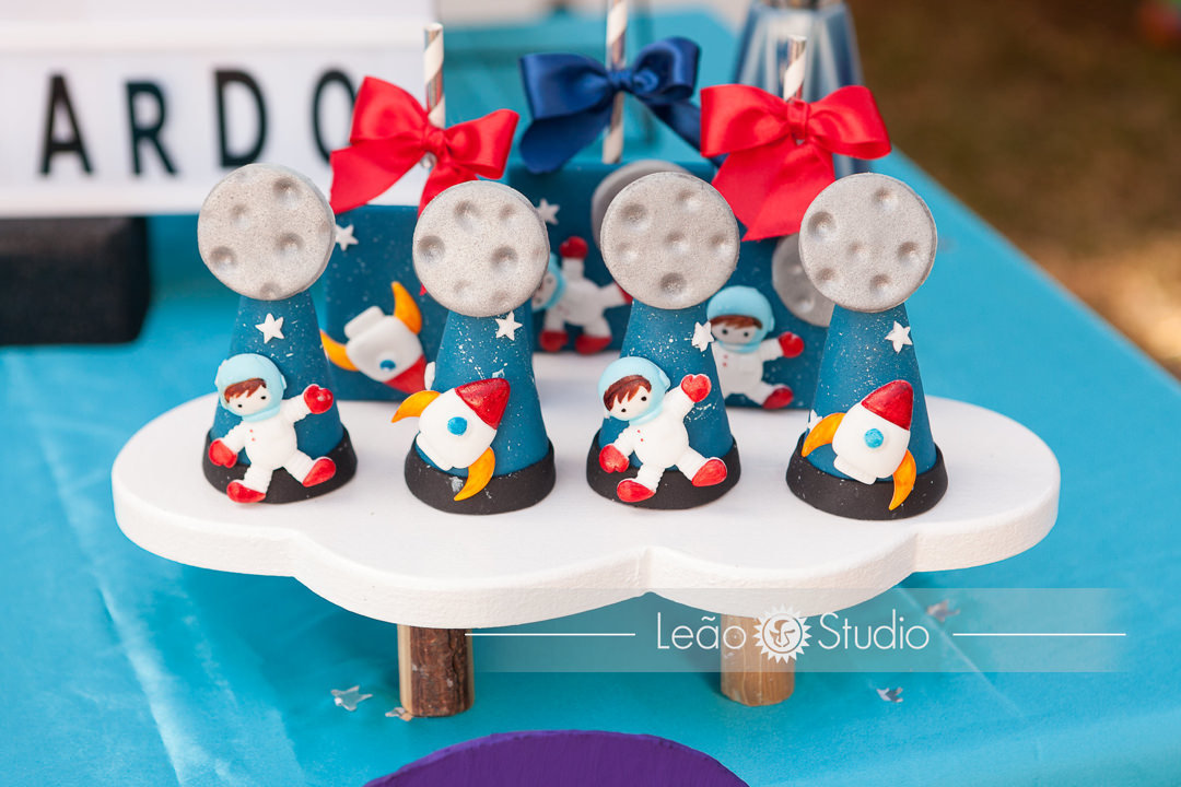 festa infantil , festa de menino, aniversário de menino, festa em buffet, aniversário infantil, festa ao ar livre, fotografia de festa infantil, fotografo de festa infantil, o maior quintal do mundo, 1 ano, 2 anos, parabéns, pequeno principe, leao studio