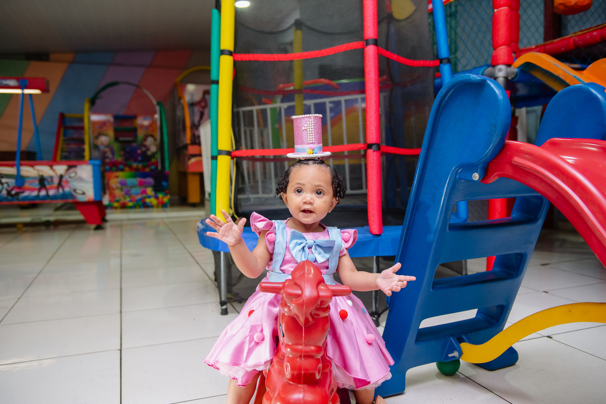 Smash the cake volta redonda barra mansa Fotografia Fotografo Festa Infantil 1 ano 1 aninho mamae papai ensaio aniversario  tictac festa salao