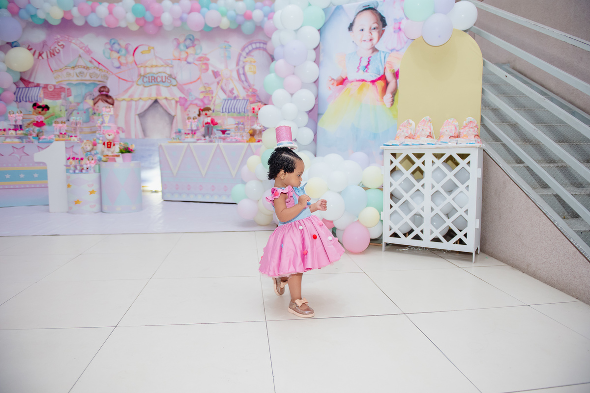 Smash the cake volta redonda barra mansa Fotografia Fotografo Festa Infantil 1 ano 1 aninho mamae papai ensaio aniversario  tictac festa salao