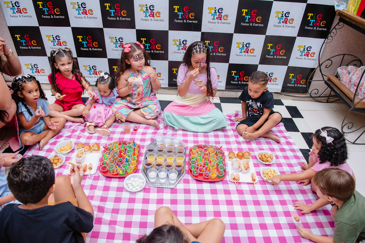 Smash the cake volta redonda barra mansa Fotografia Fotografo Festa Infantil 1 ano 1 aninho mamae papai ensaio aniversario  tictac festa salao