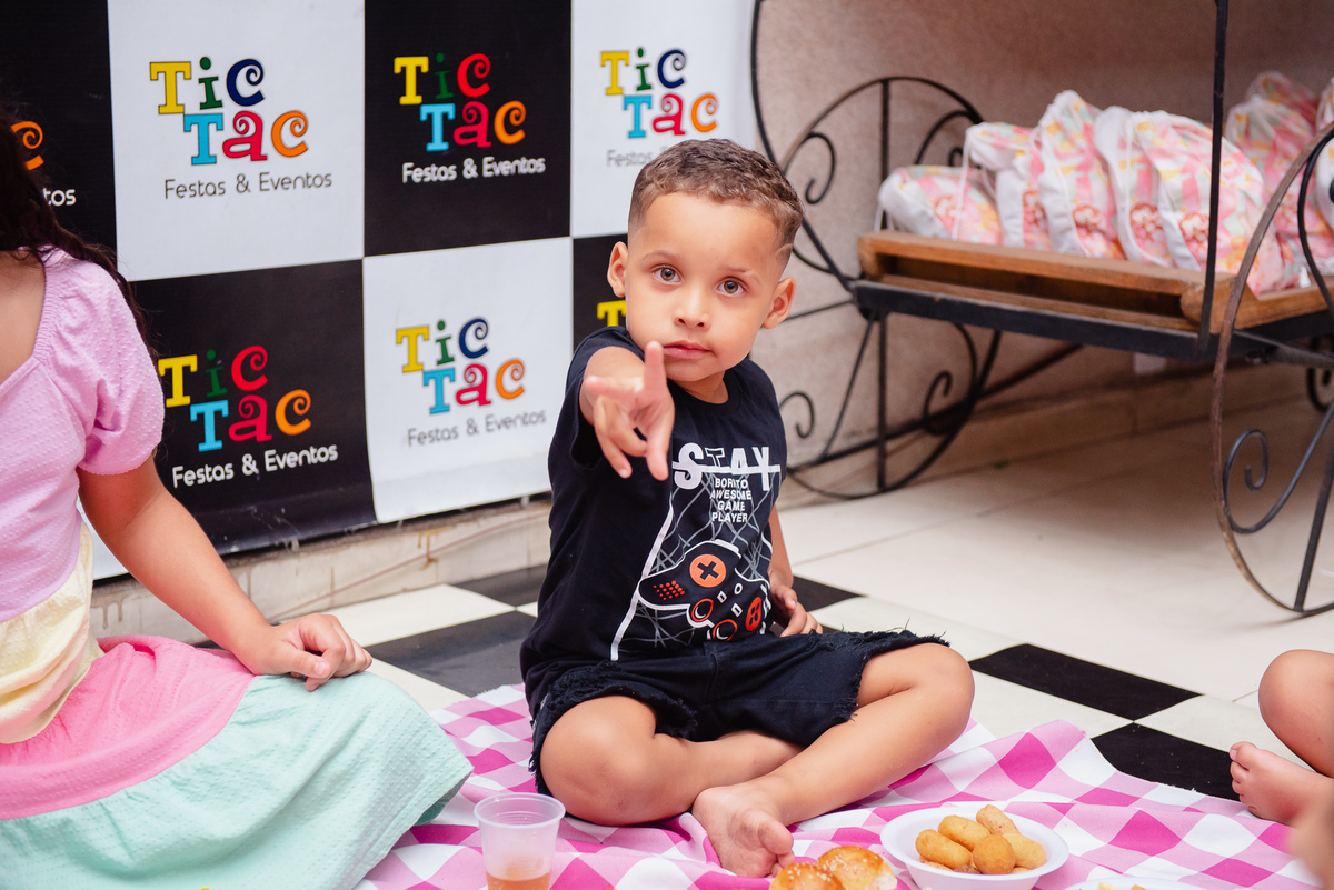 Smash the cake volta redonda barra mansa Fotografia Fotografo Festa Infantil 1 ano 1 aninho mamae papai ensaio aniversario  tictac festa salao