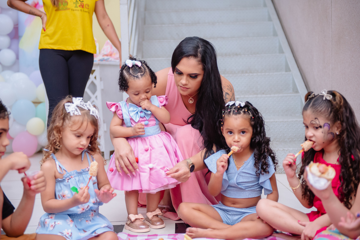 Smash the cake volta redonda barra mansa Fotografia Fotografo Festa Infantil 1 ano 1 aninho mamae papai ensaio aniversario  tictac festa salao