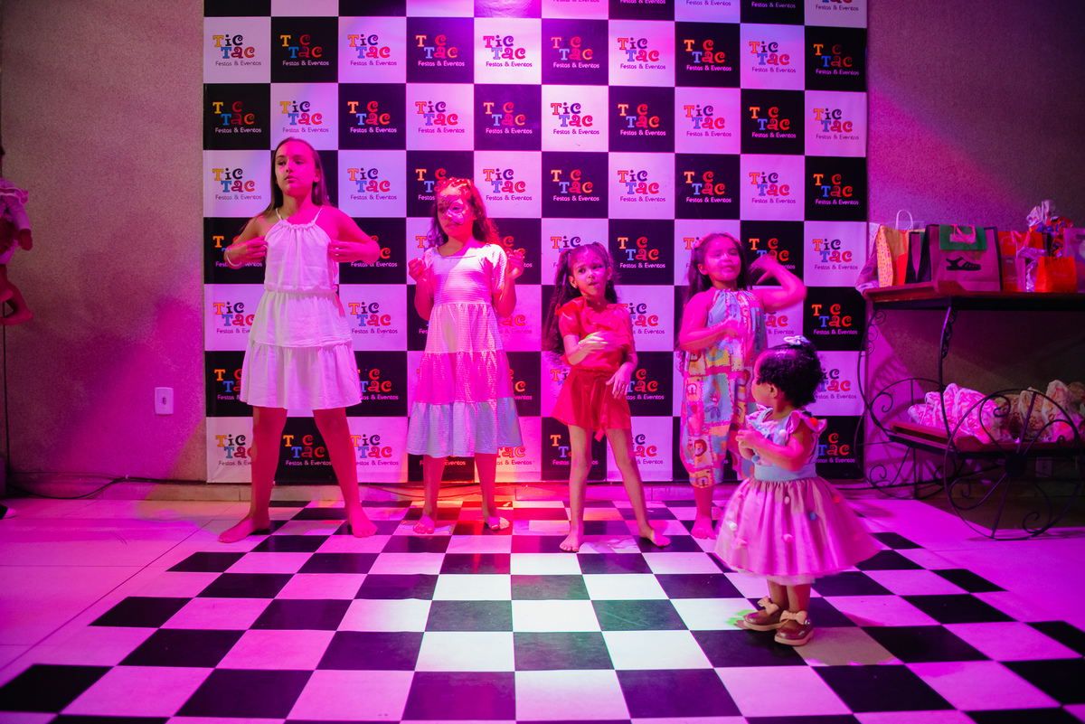 Smash the cake volta redonda barra mansa Fotografia Fotografo Festa Infantil 1 ano 1 aninho mamae papai ensaio aniversario  tictac festa salao