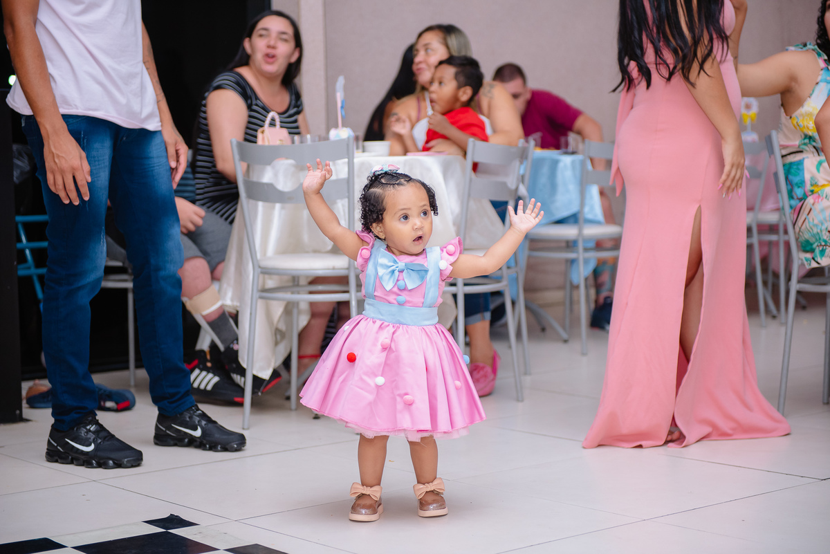 Smash the cake volta redonda barra mansa Fotografia Fotografo Festa Infantil 1 ano 1 aninho mamae papai ensaio aniversario  tictac festa salao