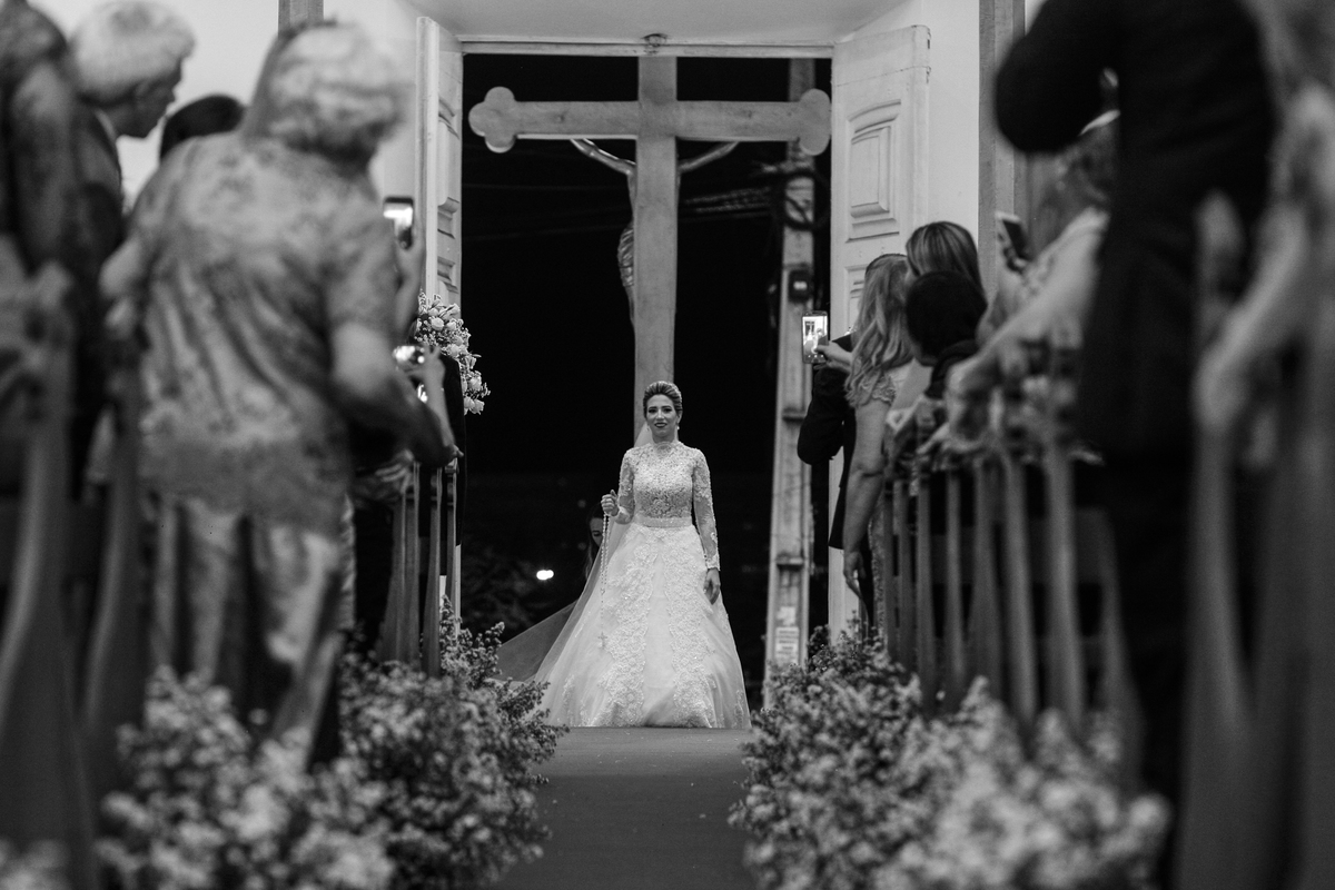 Entrada da noiva na igreja em fortaleza