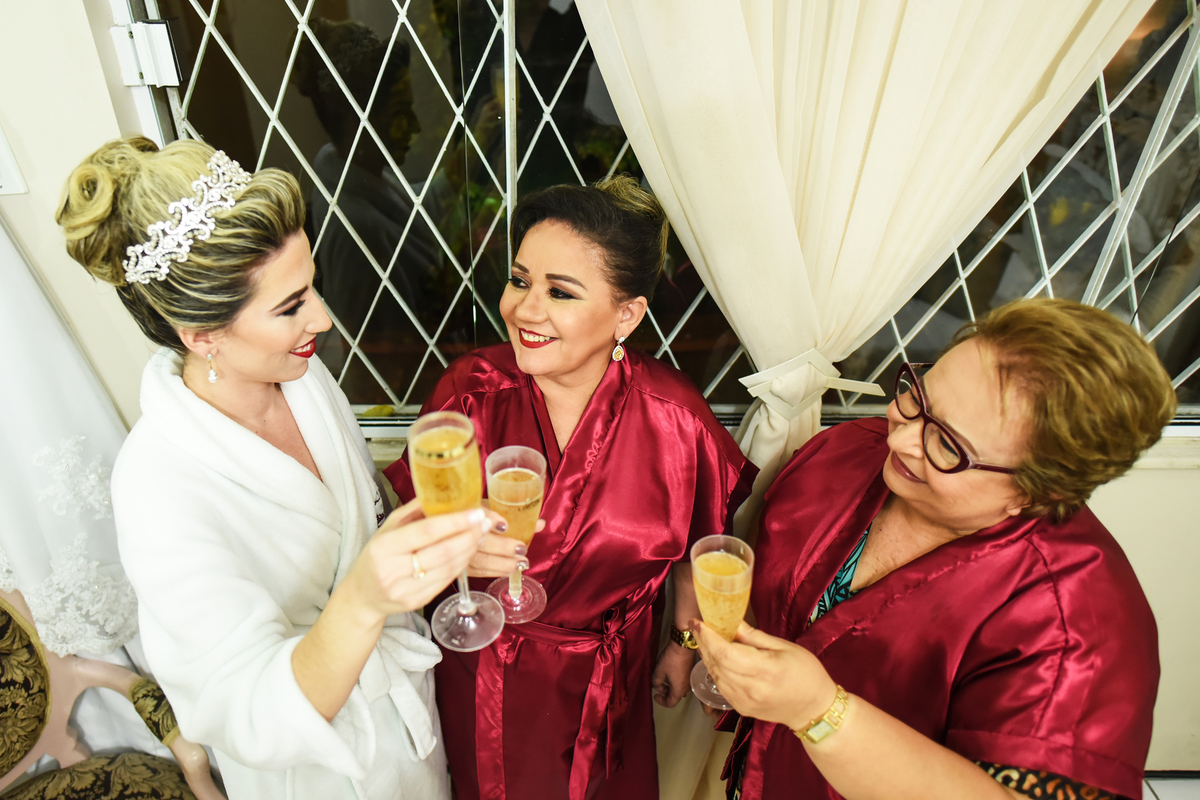 brinde da noiva, mãe e sogra