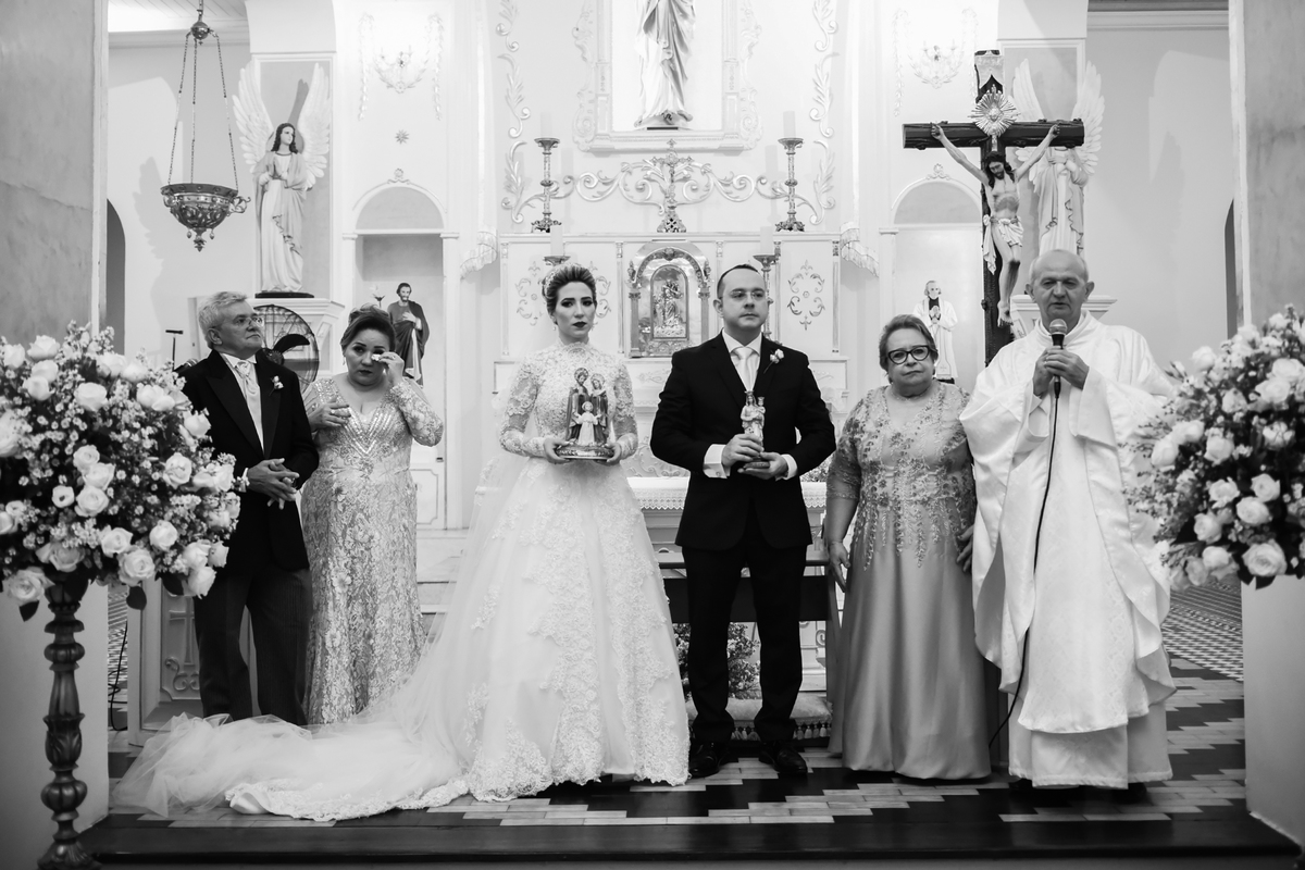 Familia no altar em fortaleza