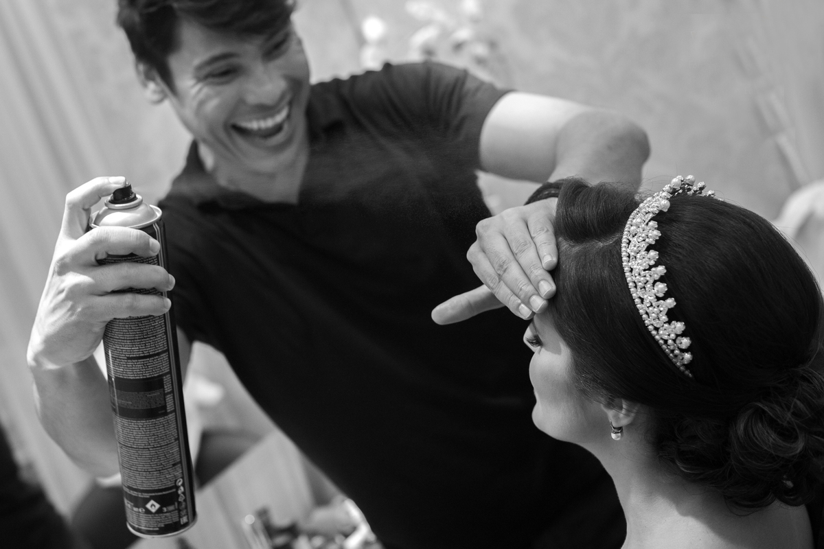 Retoque final de uma linda noiva no ceará