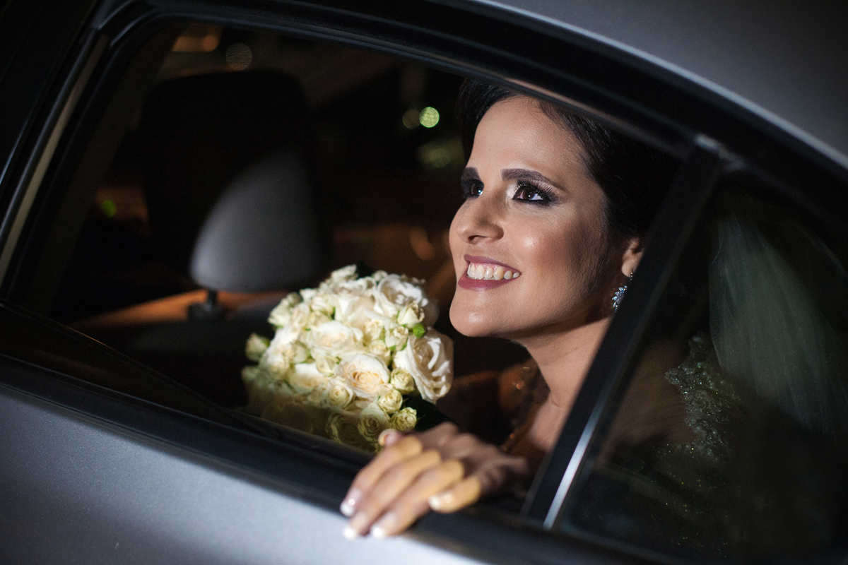 A chegada da noiva na igreja em fortaleza