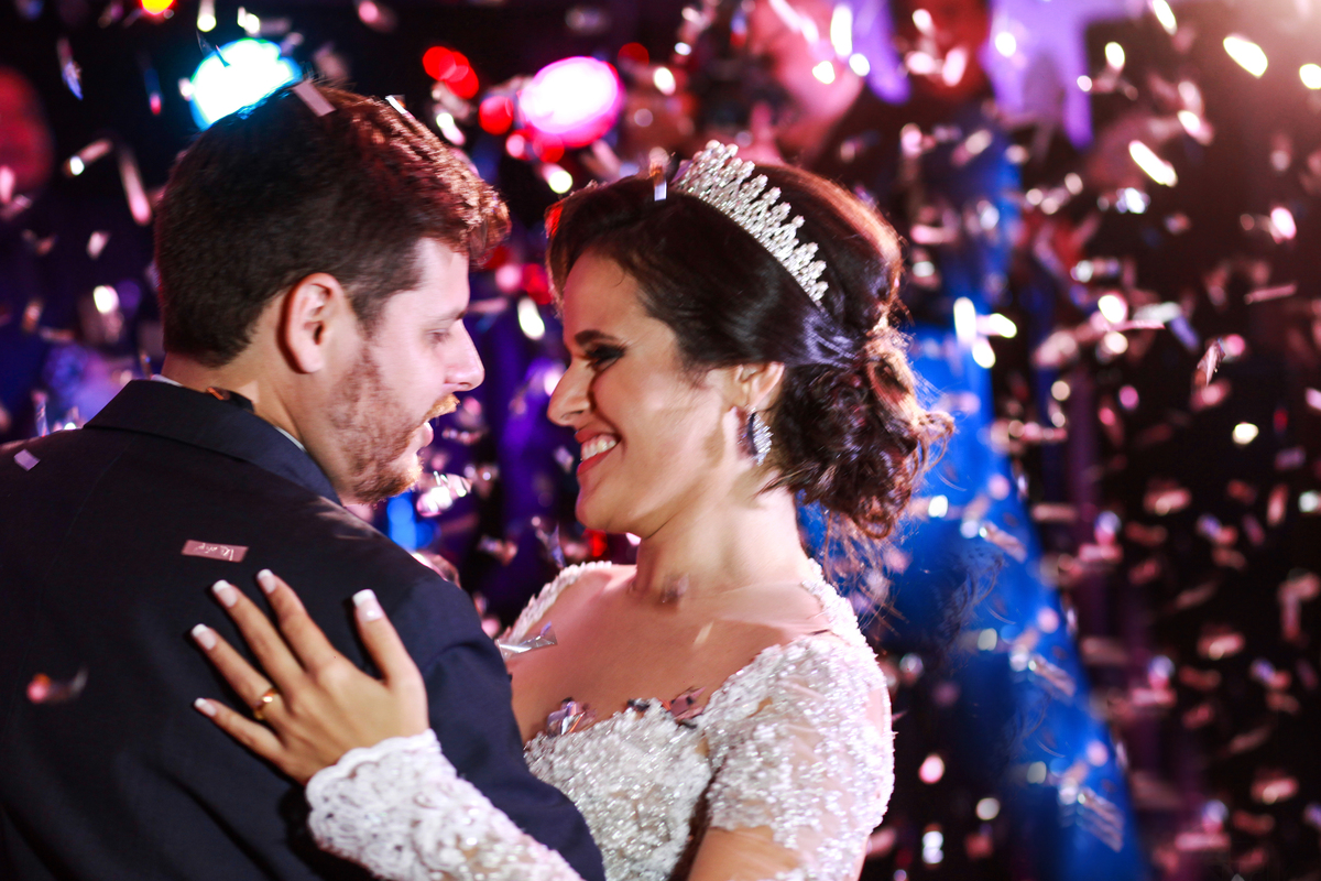 Linda valsa dos noivos