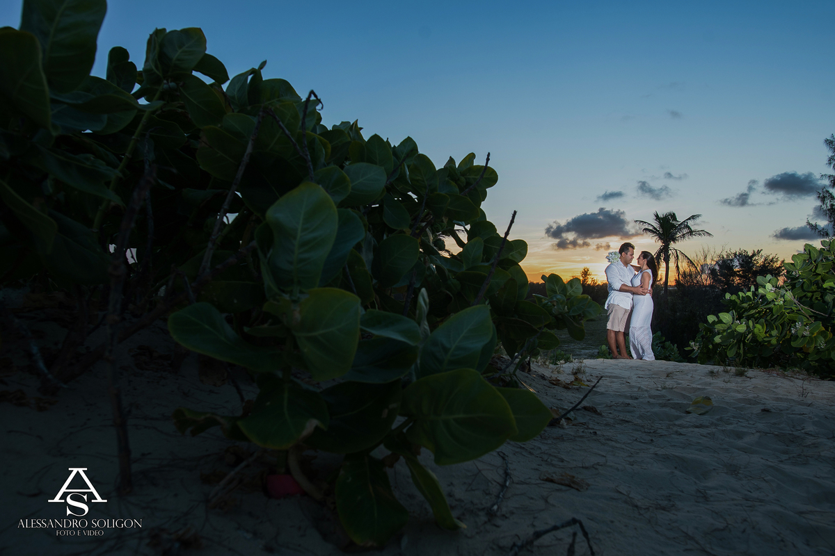 Lindo casamento no por do sol em fortaleza