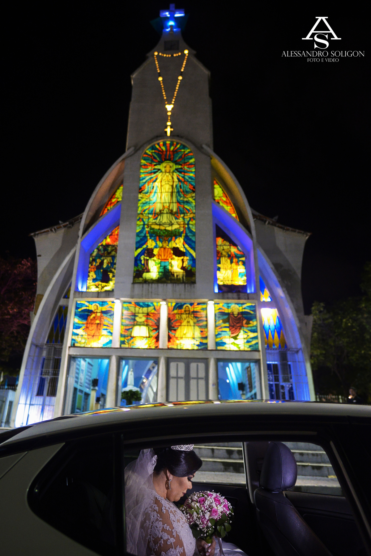 Chegada da noiva na Igreja Nossa Senhora de Fatima em Fortaleza