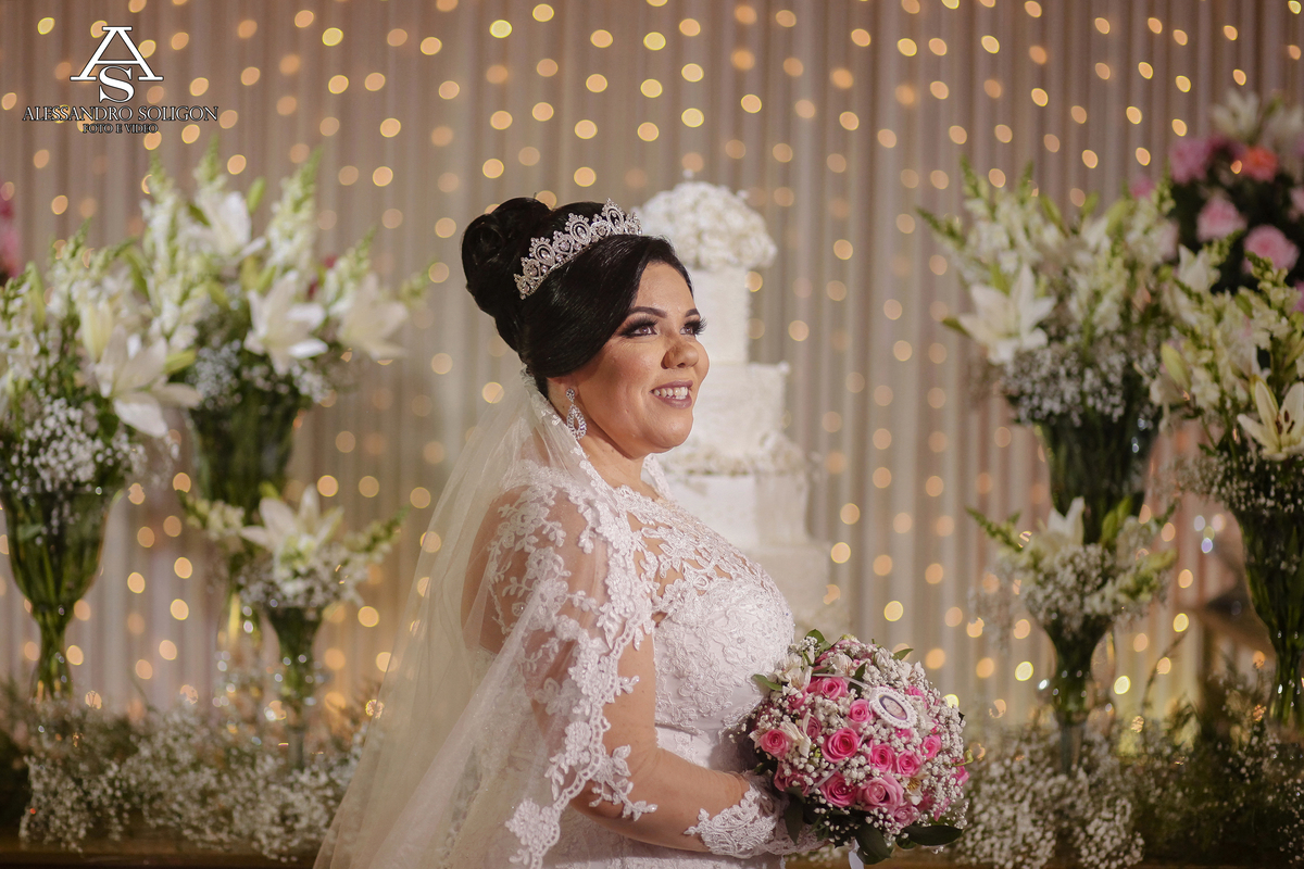 Linda noiva no Luannas buffet