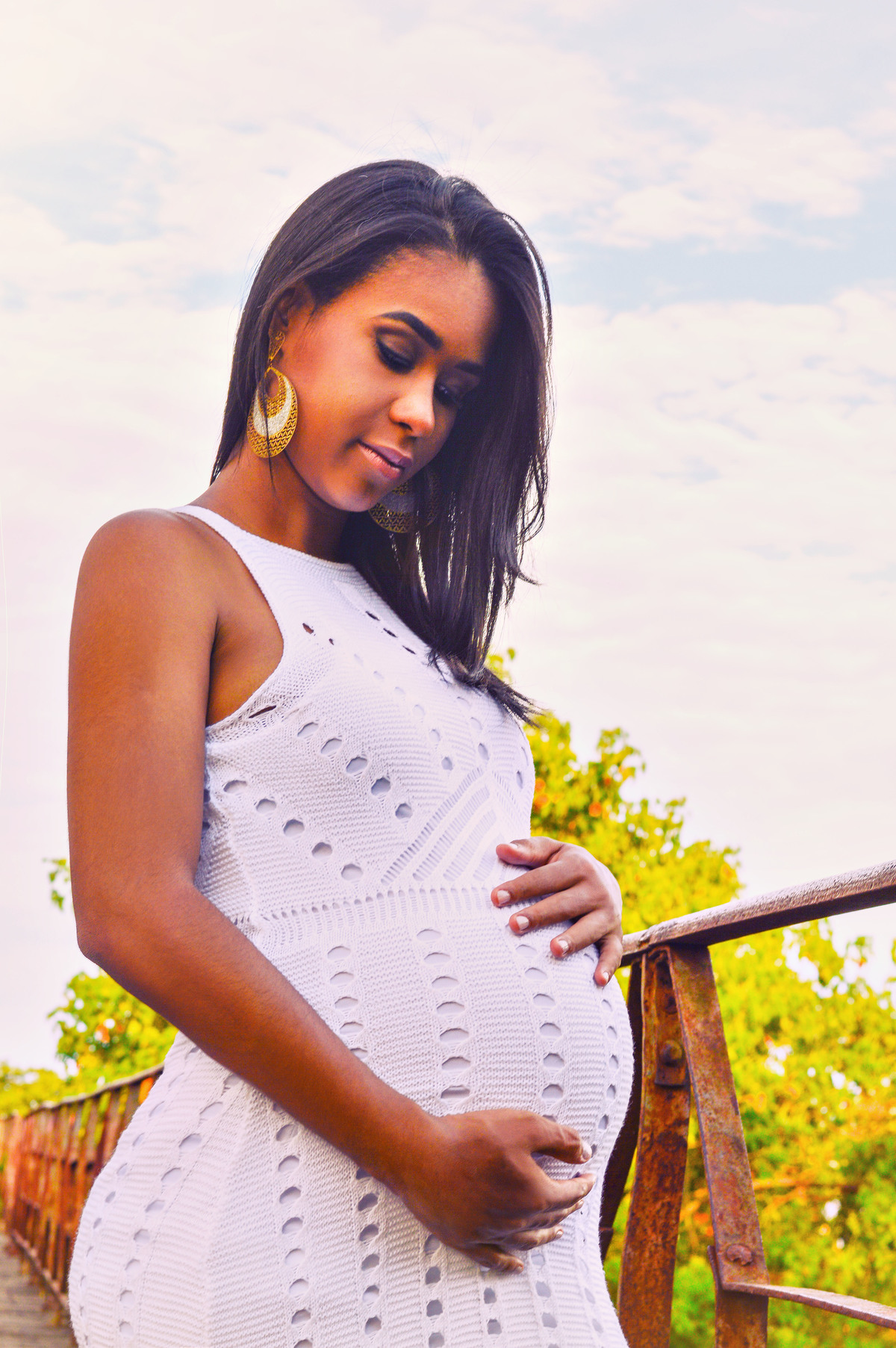 Fotos da linda gestante Rafaela Brito na sua primeira gestação em Buritizeiro-MG.