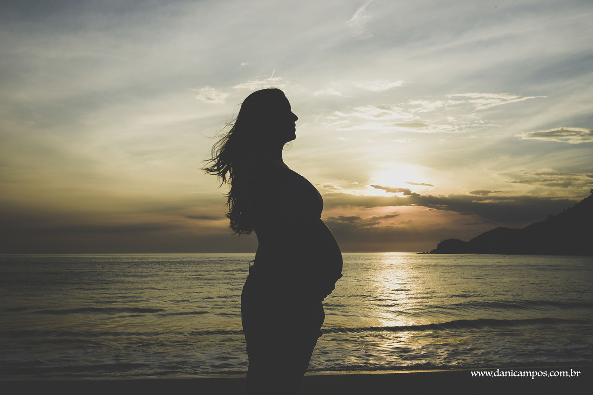 dani campos fotografia ensaio gestante na praia gravida na praia fotografos no litoral maternidade