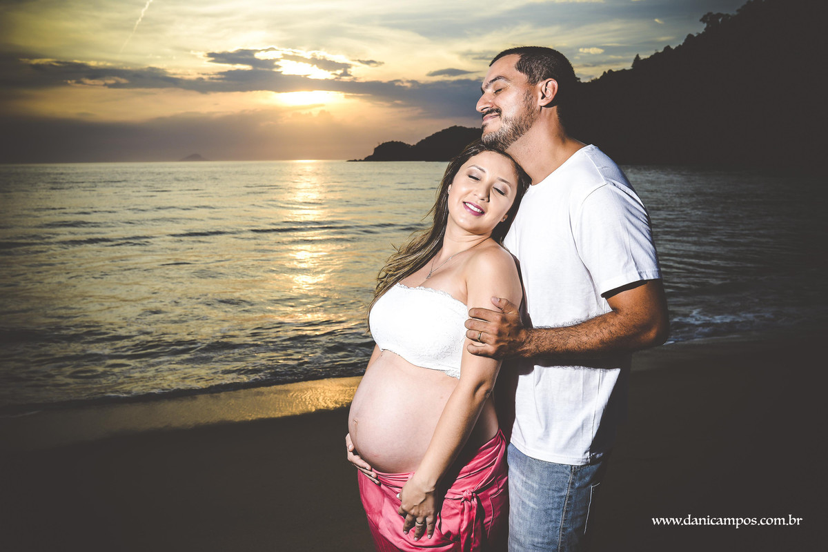 dani campos fotografia ensaio gestante na praia gravida na praia fotografos no litoral maternidade
