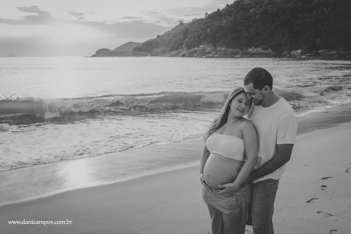 dani campos fotografia ensaio gestante na praia gravida na praia fotografos no litoral maternidade