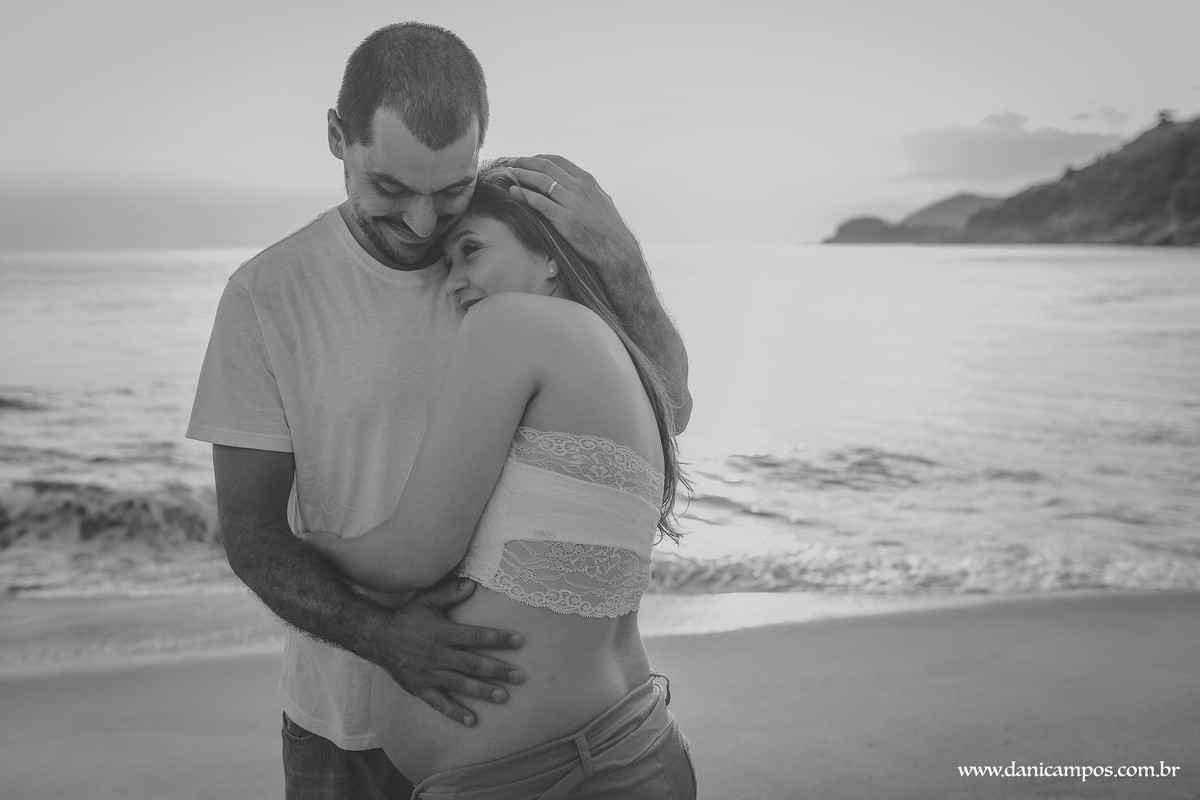 dani campos fotografia ensaio gestante na praia gravida na praia fotografos no litoral maternidade