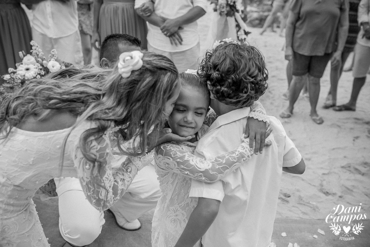casar na praia,casar litoral, pedra da freira, casamento pé na areia, fotografo de casamento litoral ens,pre wedding, fotografo caragua,casamento caraguatatuba,sao sebastiao, ubatuba,