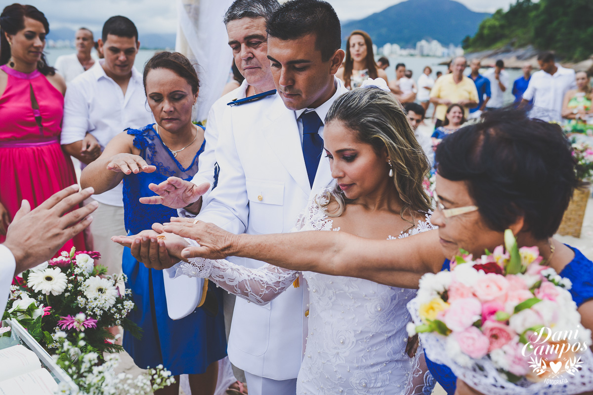 casar na praia,casar litoral, pedra da freira, casamento pé na areia, fotografo de casamento litoral ens,pre wedding, fotografo caragua,casamento caraguatatuba,sao sebastiao, ubatuba,