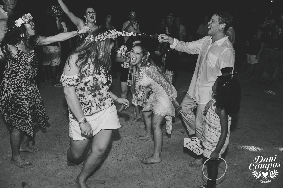 casar na praia,casar litoral, pedra da freira, casamento pé na areia, fotografo de casamento litoral ens,pre wedding, fotografo caragua,casamento caraguatatuba,sao sebastiao, ubatuba,