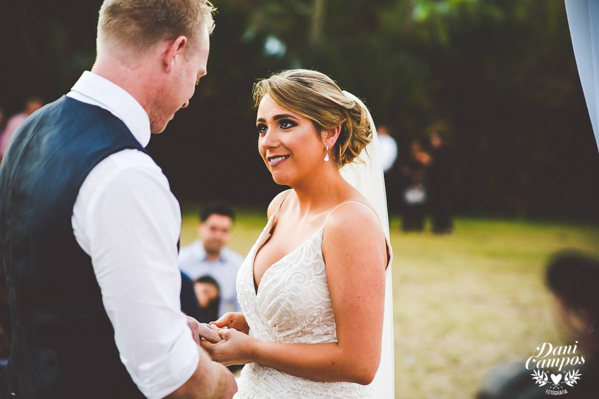 casamento na praia casar de dia casar na praia noiva decoração de casamento fotografo no litoral dani campos fotografia