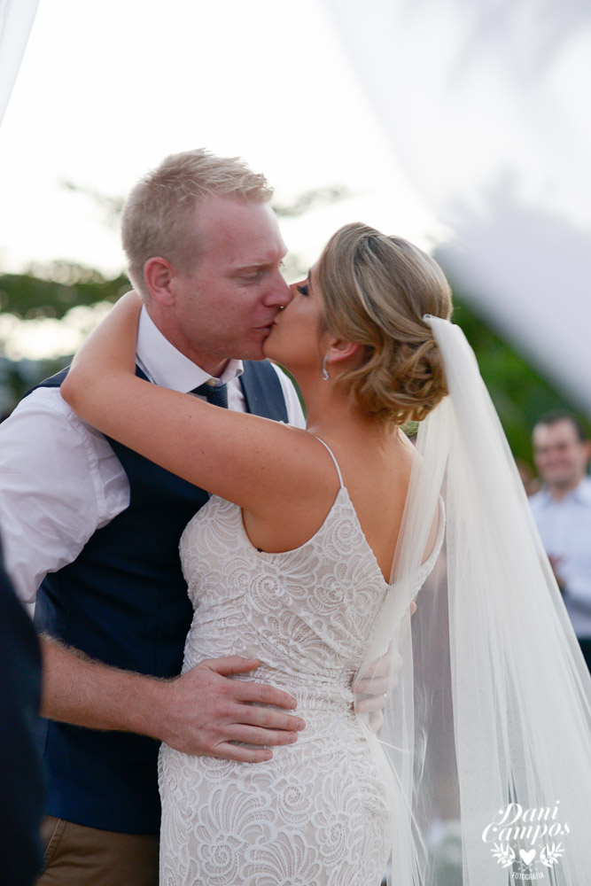 casamento na praia casar de dia casar na praia noiva decoração de casamento fotografo no litoral dani campos fotografia