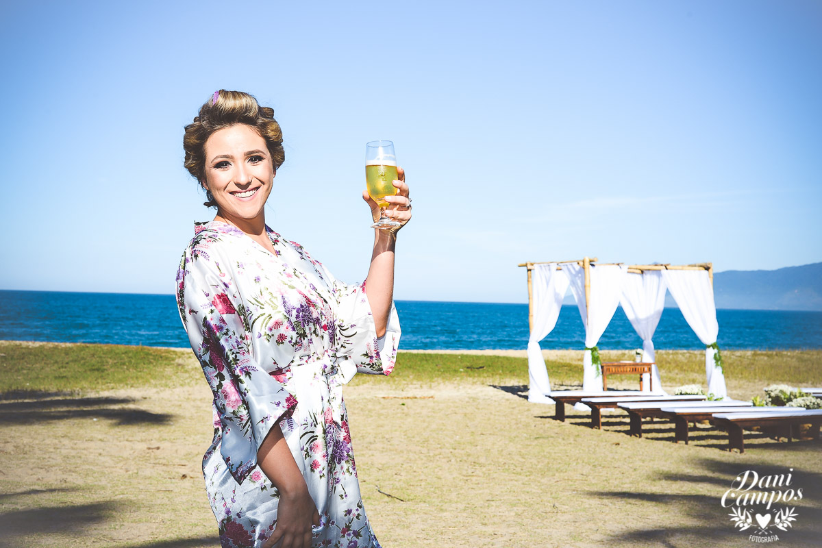 casamento na praia casar de dia casar na praia noiva decoração de casamento fotografo no litoral dani campos fotografia
