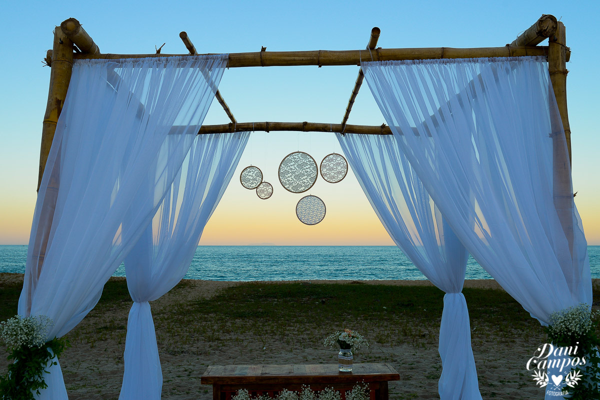 casamento na praia casar de dia casar na praia noiva decoração de casamento fotografo no litoral dani campos fotografia