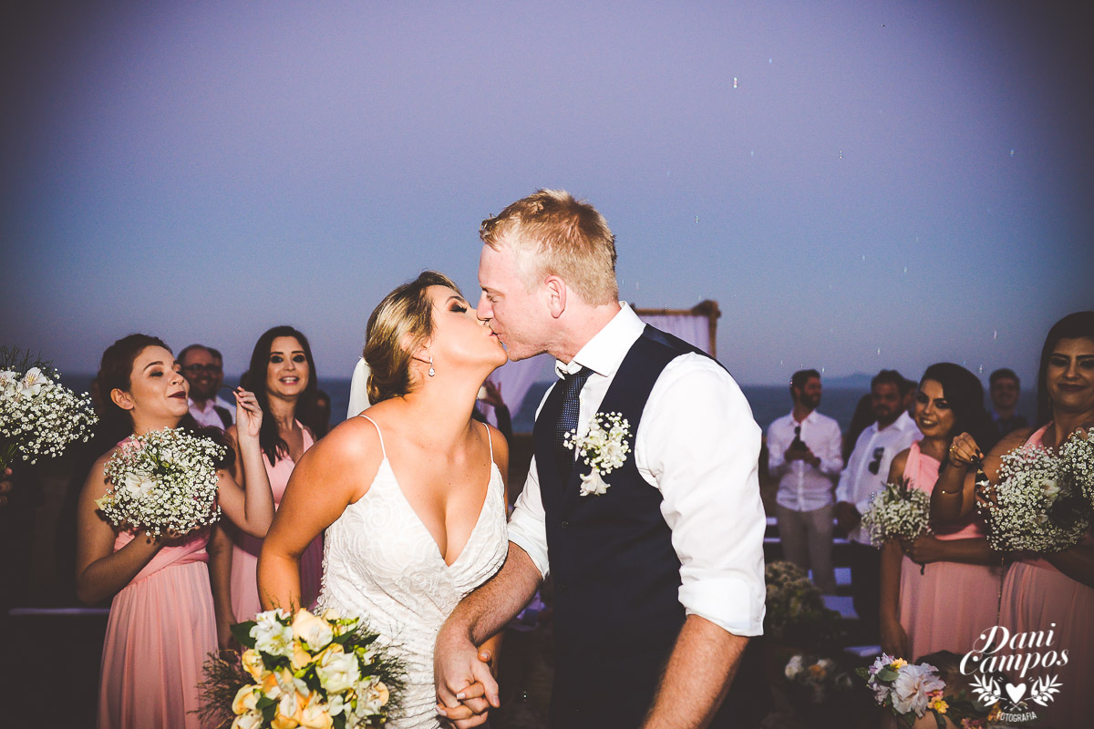 casamento na praia casar de dia casar na praia noiva decoração de casamento fotografo no litoral dani campos fotografia