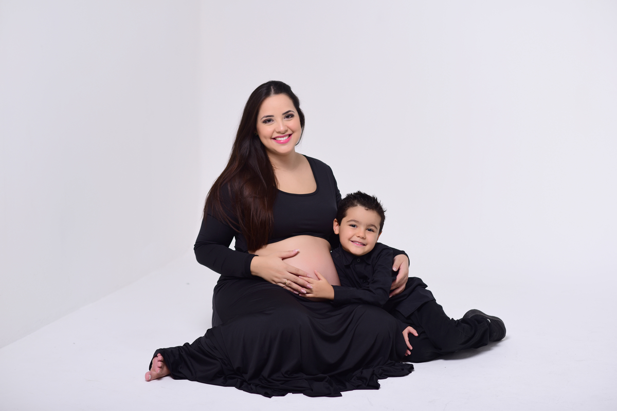 foto gestante gravidez maternidade mae mae de menina fotografo no litoral foto estudio