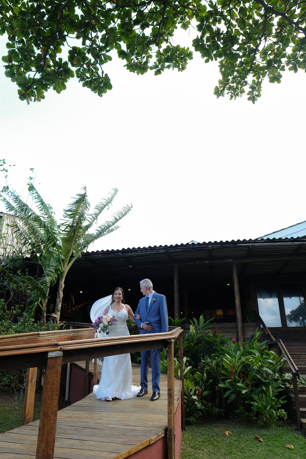 oto de casamento noiva noivo fotografo no litoral dani campos fotografia e video casar na ilha 