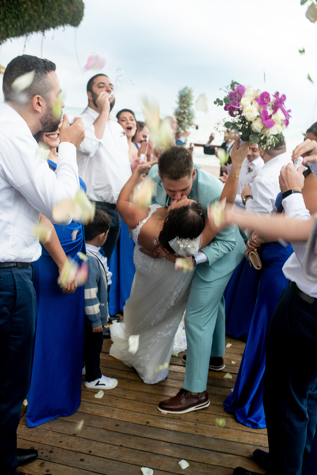 oto de casamento noiva noivo fotografo no litoral dani campos fotografia e video casar na ilha 