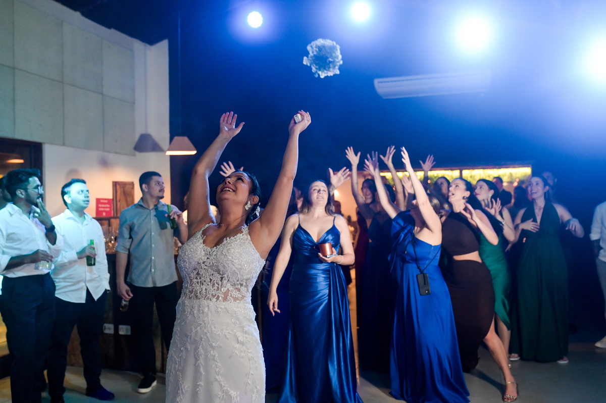 oto de casamento noiva noivo fotografo no litoral dani campos fotografia e video casar na ilha 